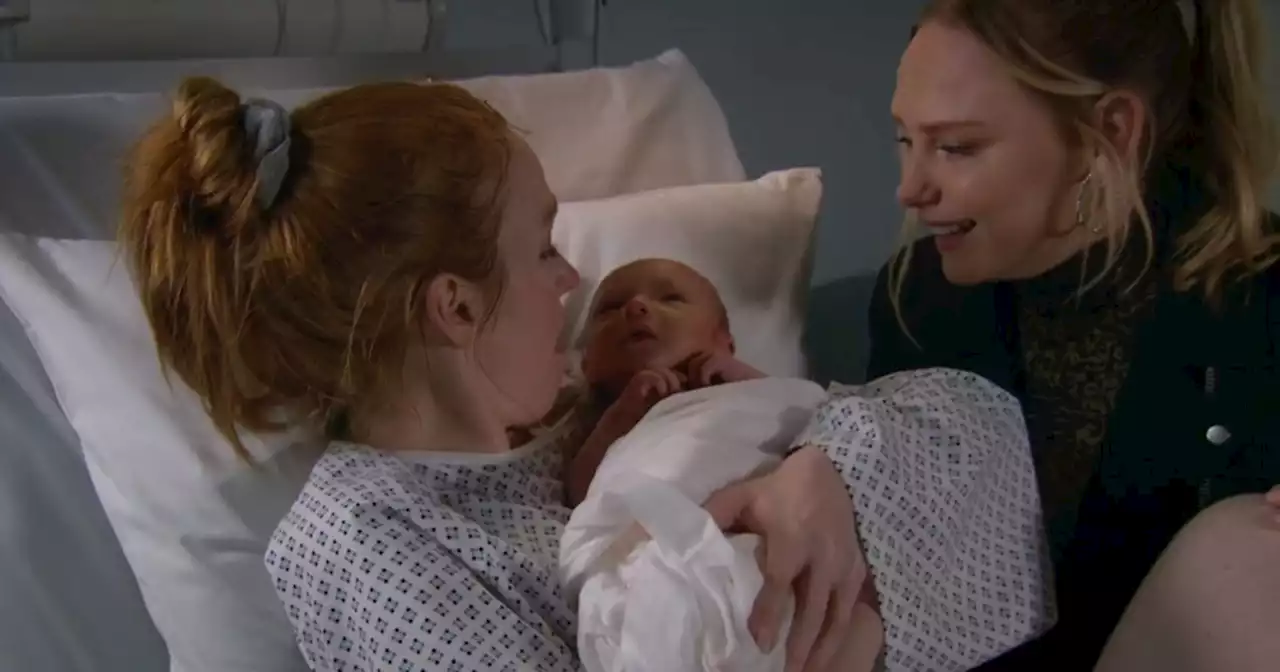 Emmerdale fans spot problem with Chloe's baby storyline and make demand