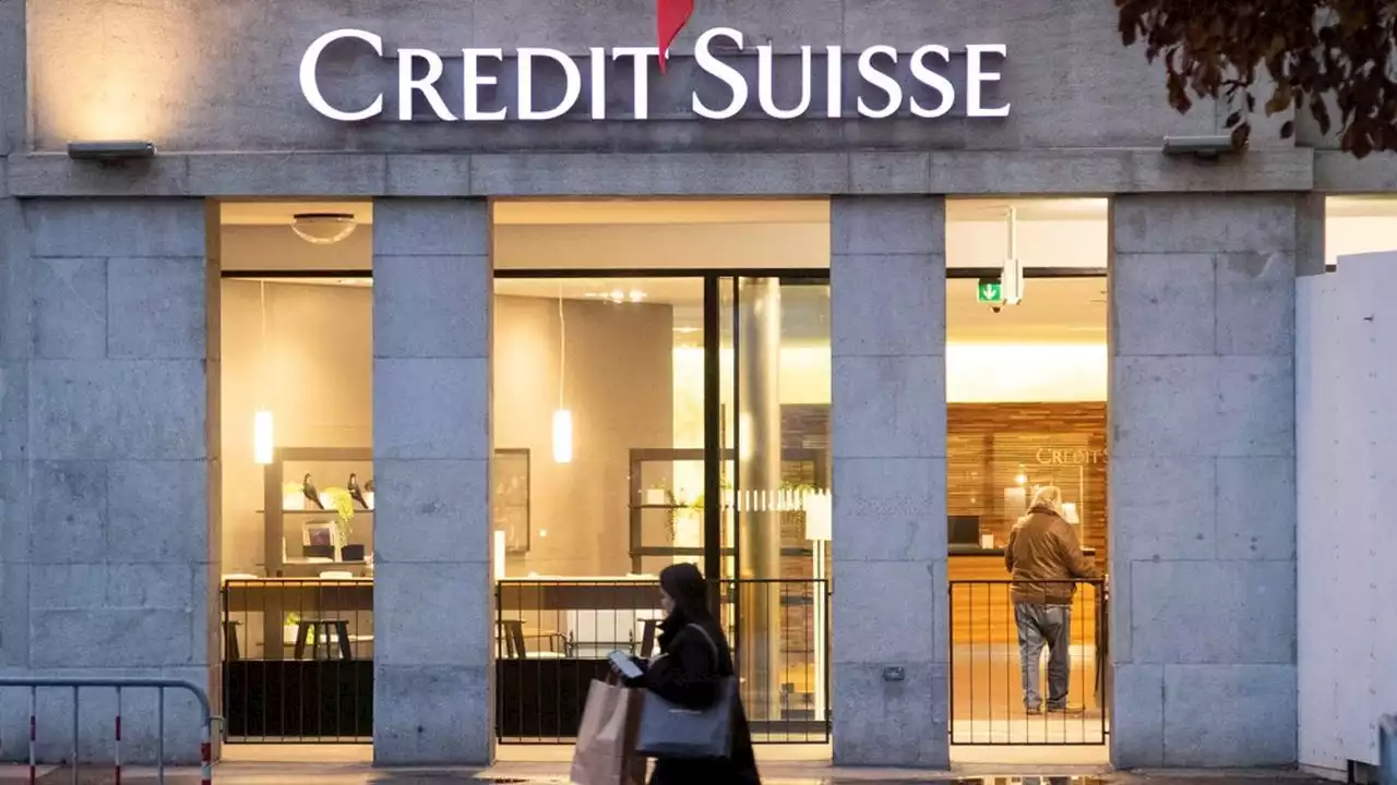 Les détenteurs des titres déchus de Crédit Suisse portent plainte contre le régulateur