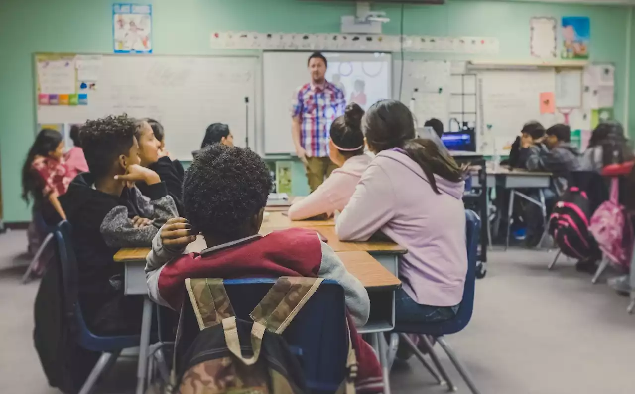 Dans l’État de New York, les écoles publiques ne pourront plus utiliser d’images stigmatisantes d’Autochtones