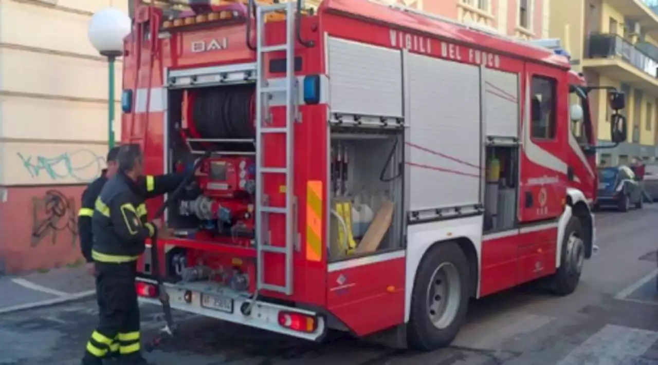 Autobus a fuoco, bloccato il traffico sul ponte translagunare per Venezia