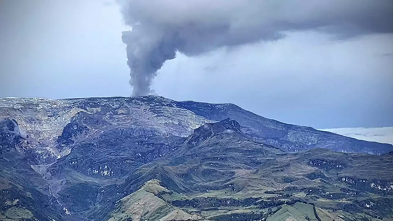 Actividad del volcán Nevado del Ruiz sigue siendo muy inestable