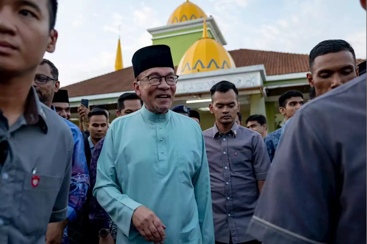 Anwar nafi rumah terbuka di negeri PAS kerana PRN | The Malaysian Insight