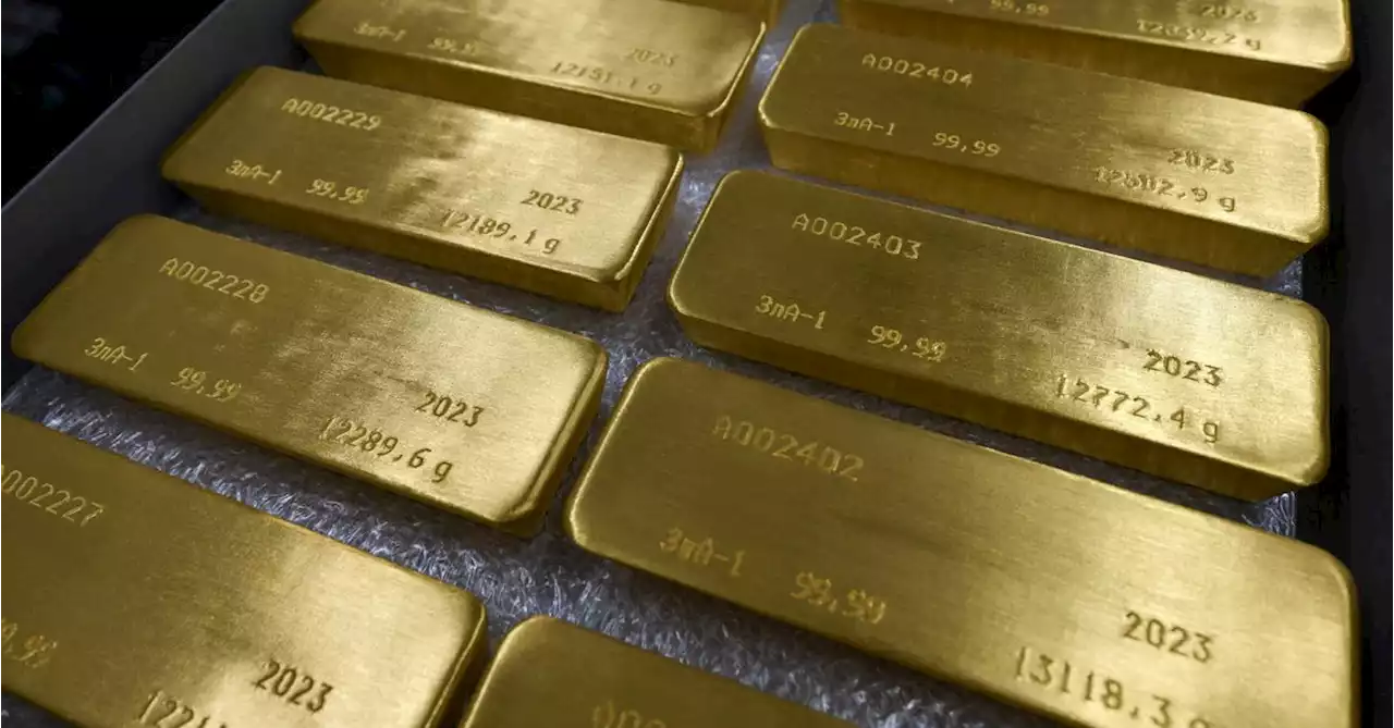 Gold prices dip with Fed rate trajectory in focus