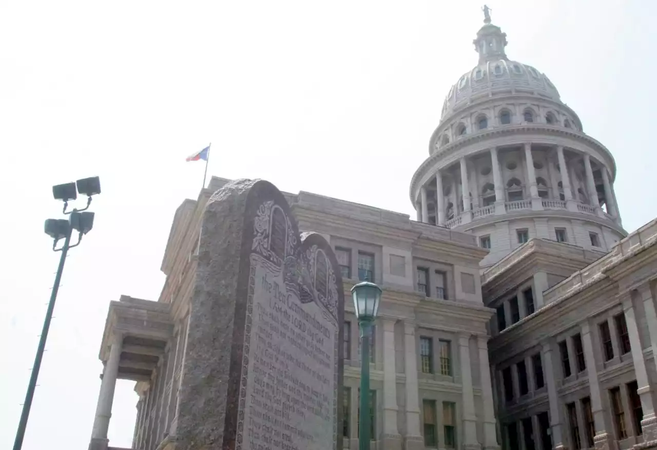 Texas Senate Passes Bill Requiring 10 Commandments in Every Classroom