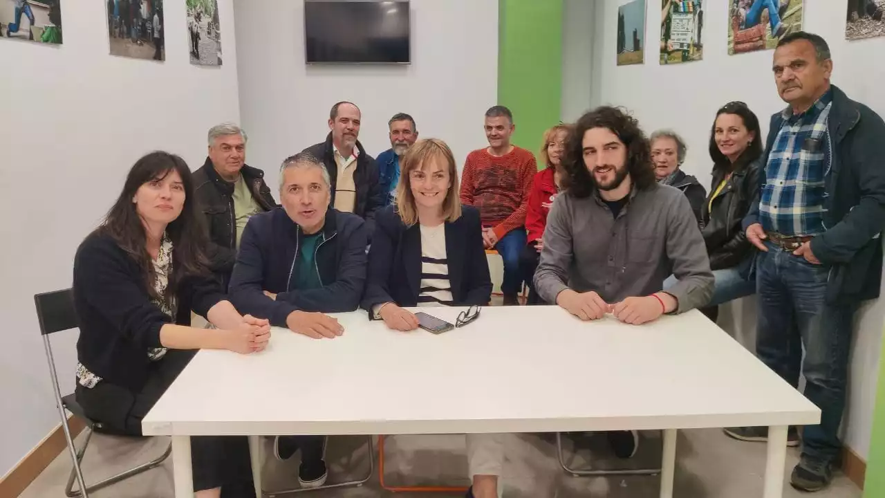 La candidata de Podemos en Asturias se encierra en la sede del partido