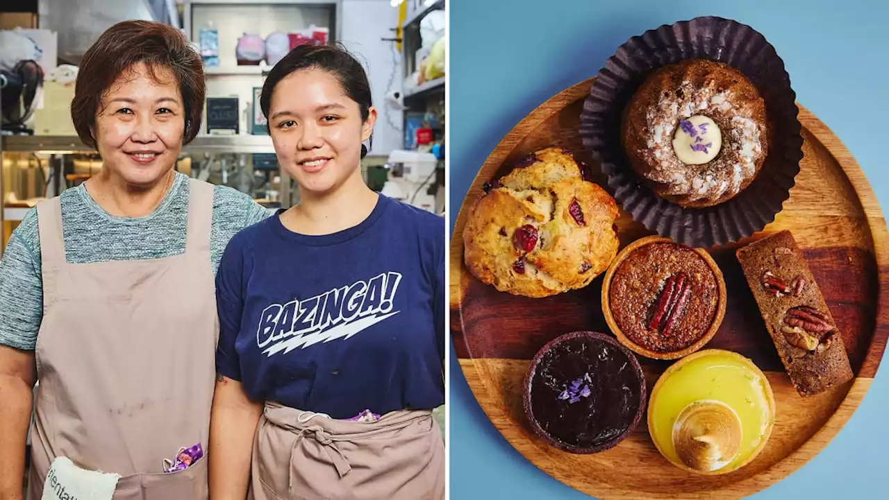 'Why spend S$7 at an atas bakery?' Ex-hotel chef sells S$1.50 madeleines and S$2.50 tarts at hawker stall