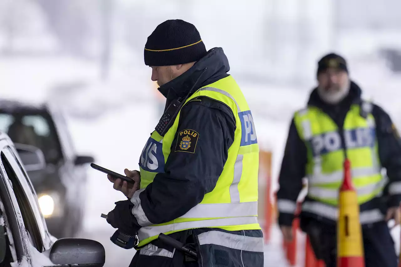 Regeringen förlänger gränskontrollerna