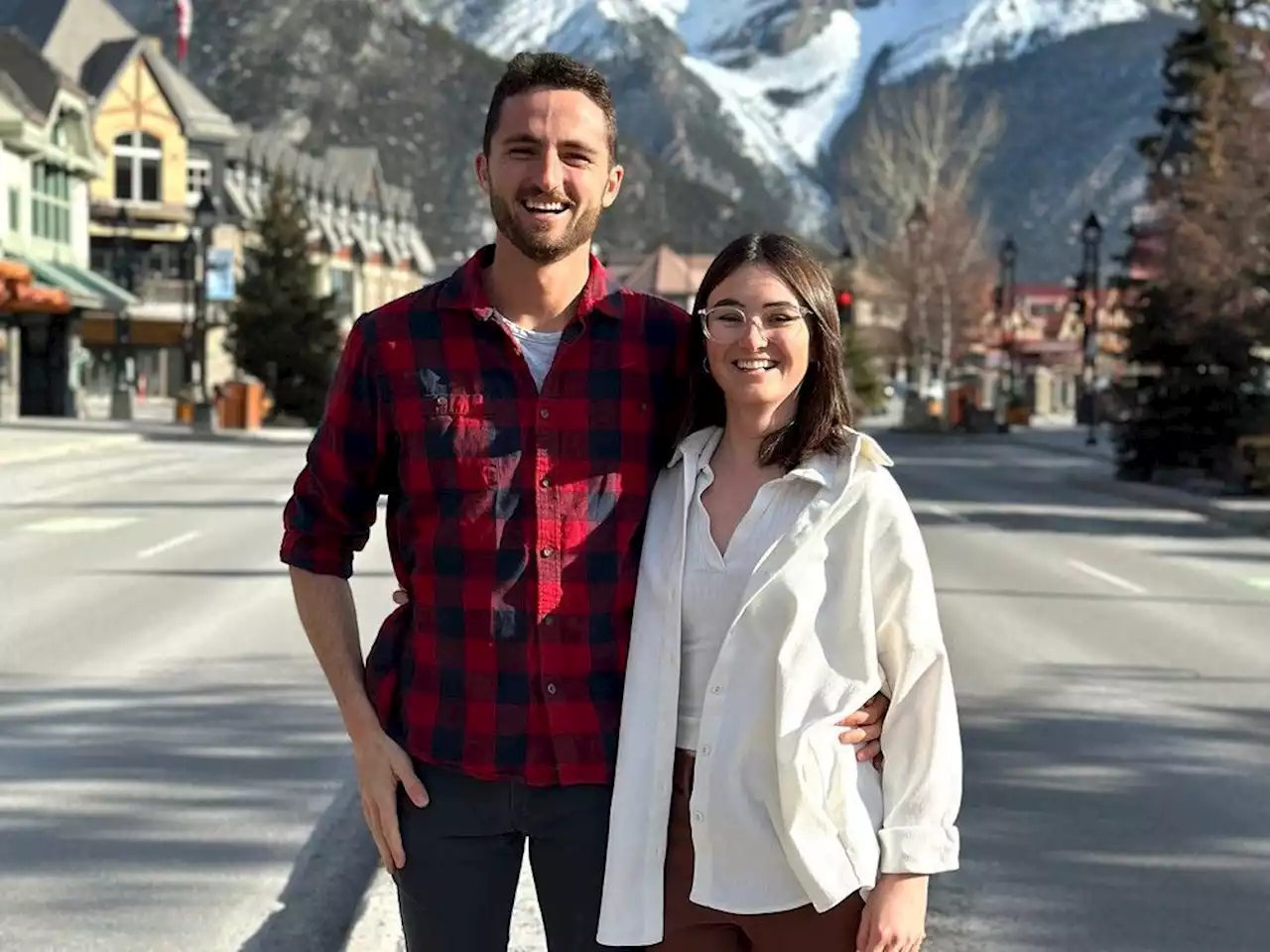 Banff couple joins growing movement to transport tourists to Lake Louise, Moraine Lake