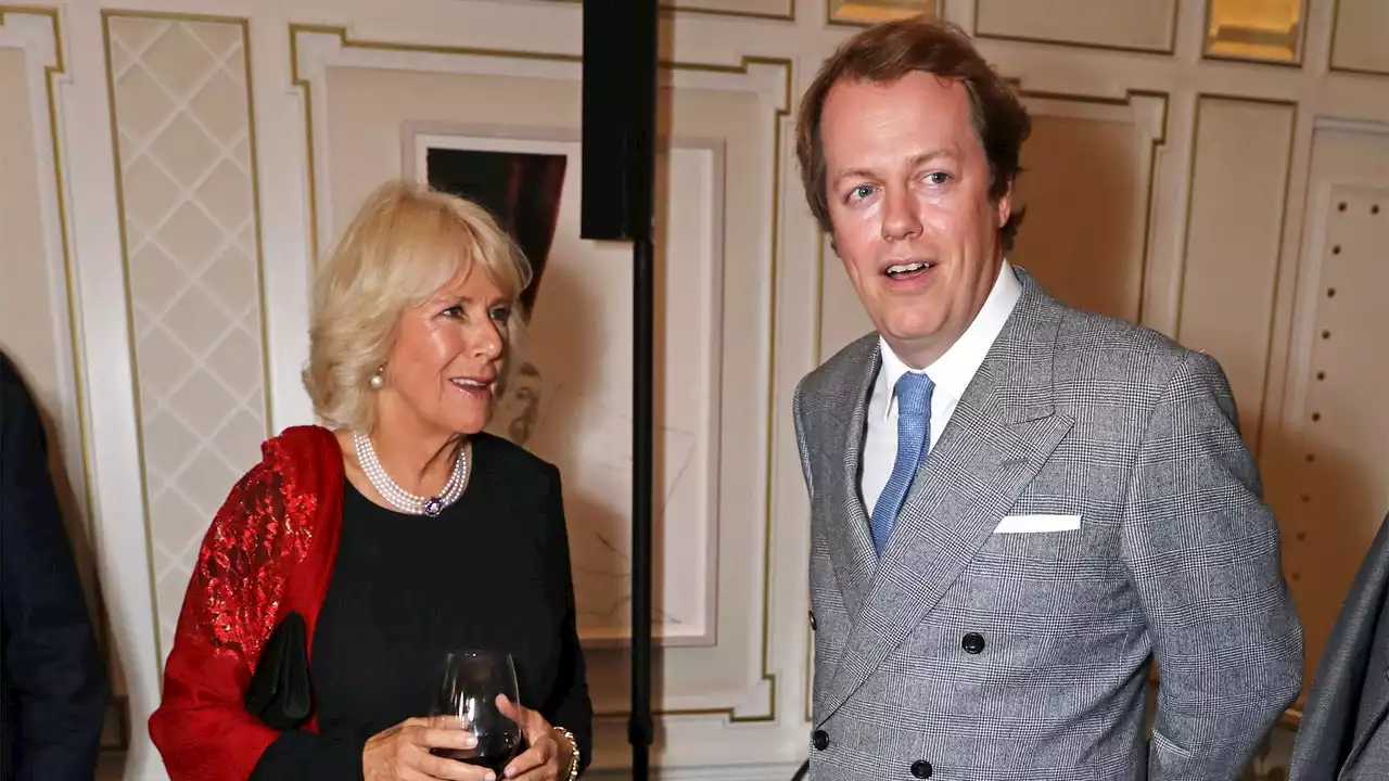 Tom Parker Bowles, le fils de Camilla, la défend face aux critiques de Harry: «Elle a épousé la personne qu'elle aimait»