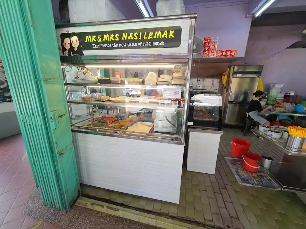 Famous nasi lemak stall Mr & Mrs Nasi Lemak to close for a 2nd time on 27 Jun 2023