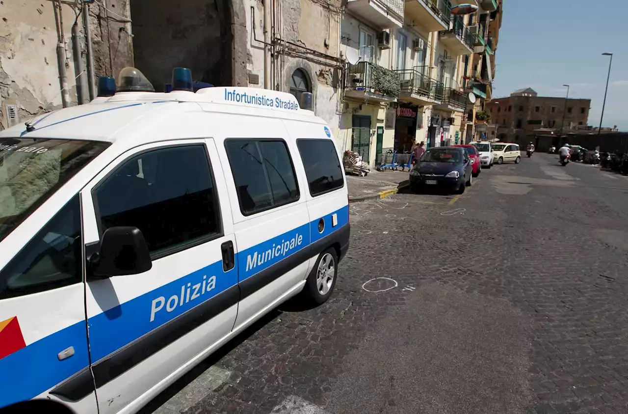 Napoli, bimba investita e uccisa: madre ha perso controllo dell'auto