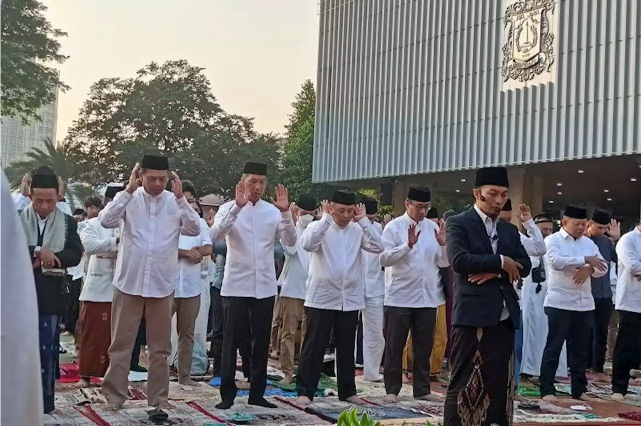 Pj Gubernur DKI Shalat Idul Fitri 1444 H di Balai Kota