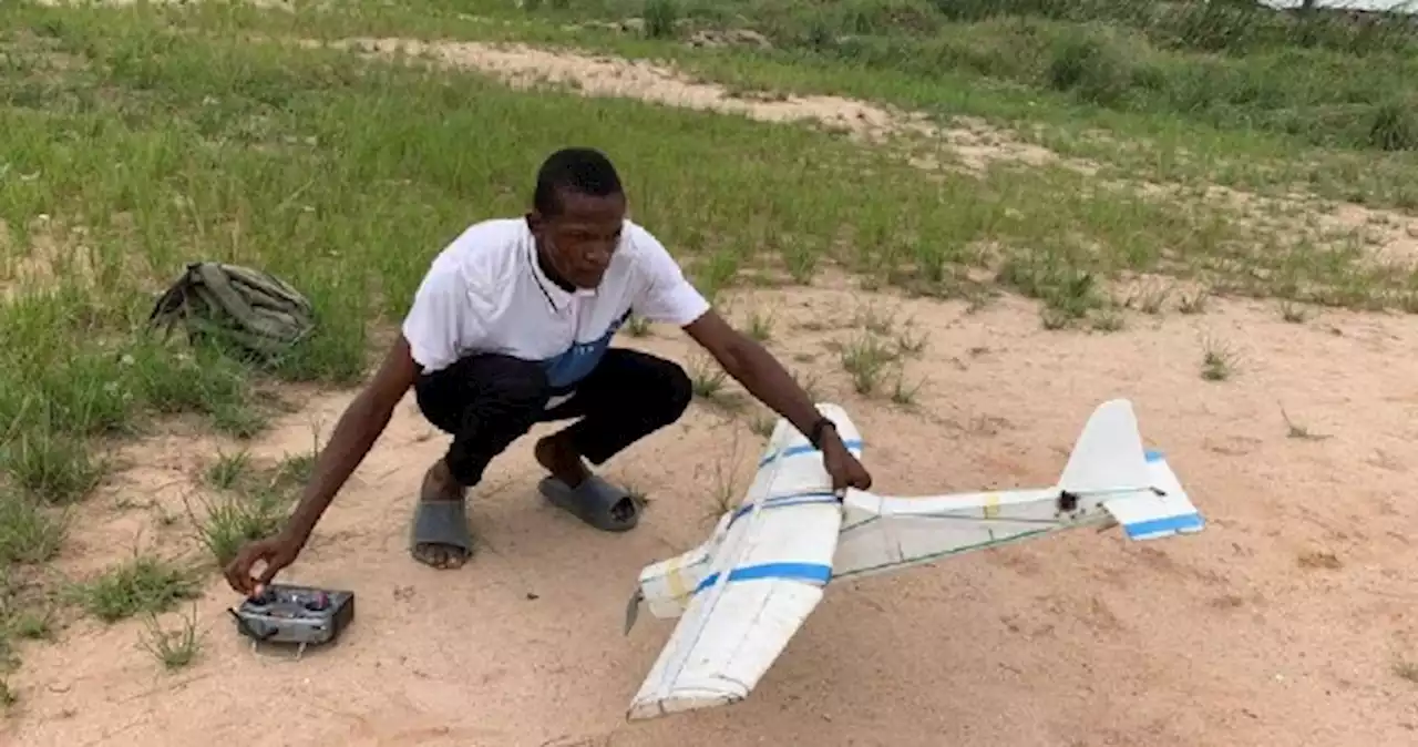 Dreaming sky high, Nigerian man builds airplane from trash