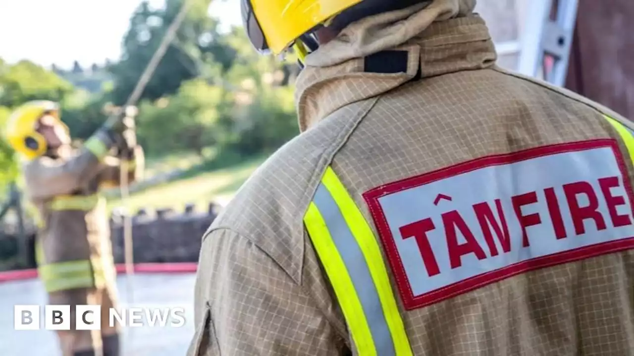 Corwen: Burning cake in lorry tackled by firefighters