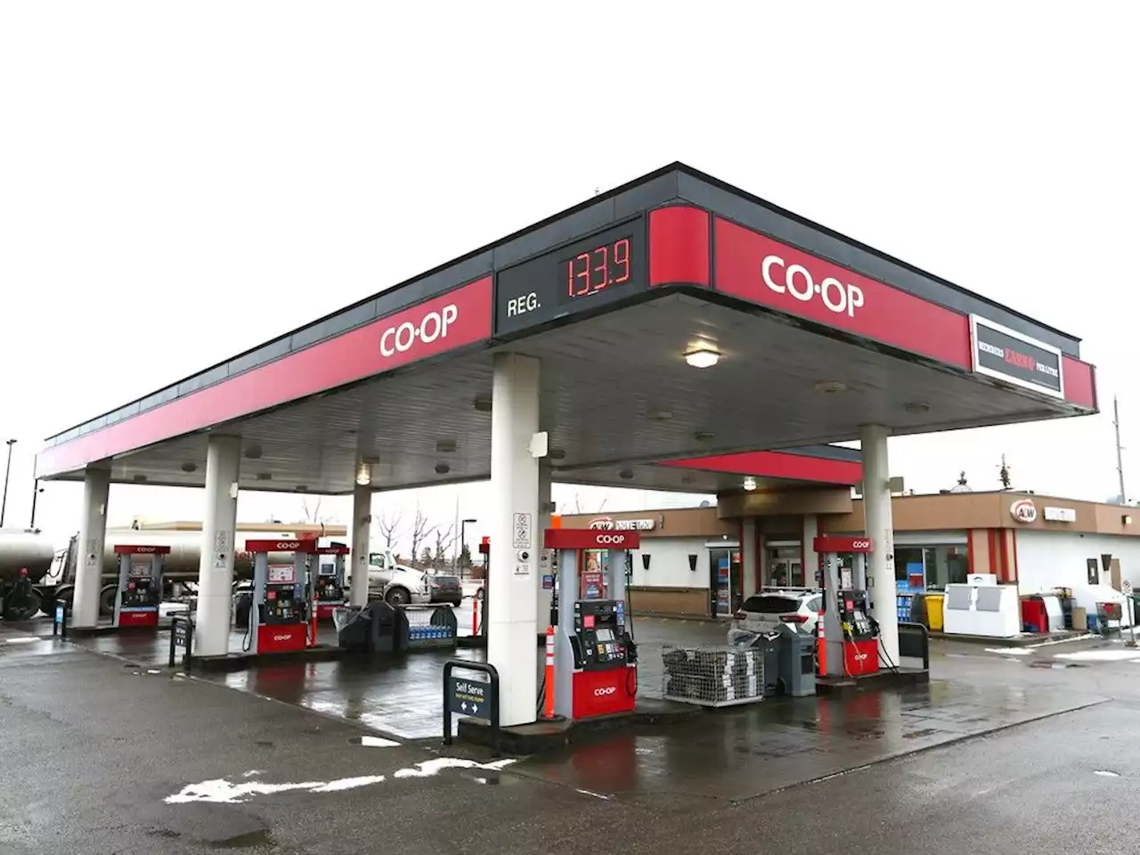 Fuel sales strengthen Calgary Co-op's bottom line during pandemic recovery