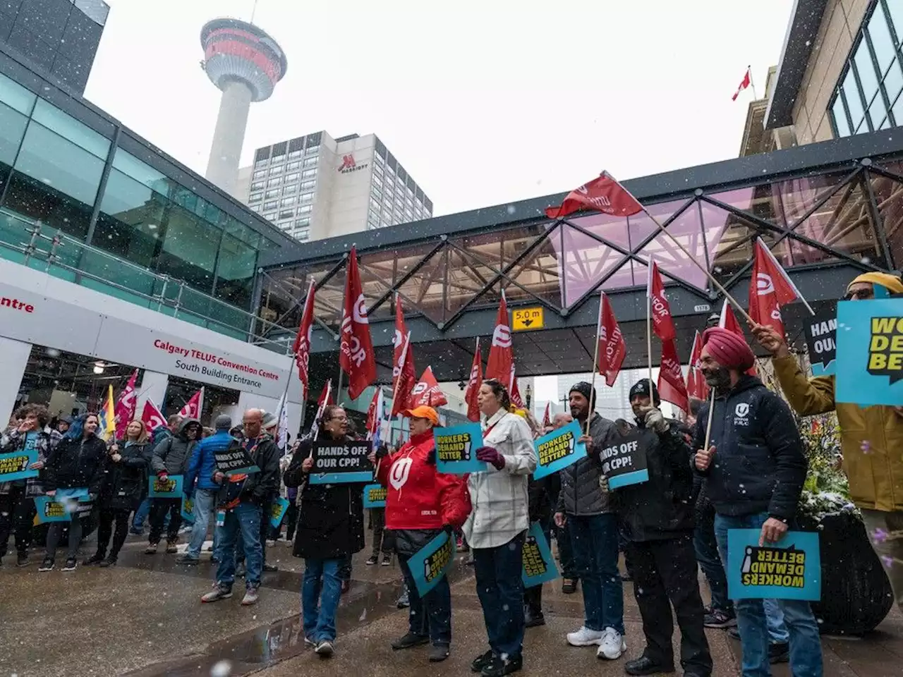 'Workers demand better': Provincial unions march in solidarity with PSAC pickets