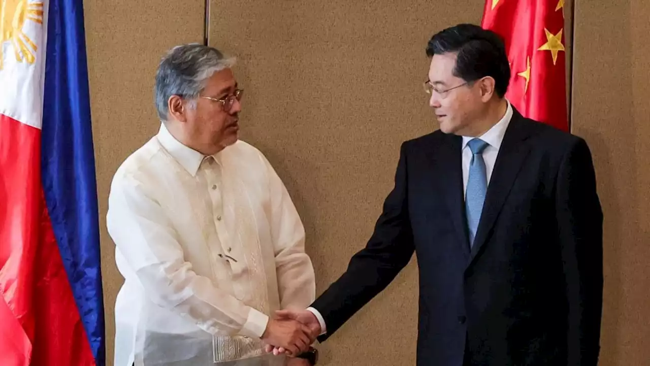 Philippines, China commit to working on resolving differences