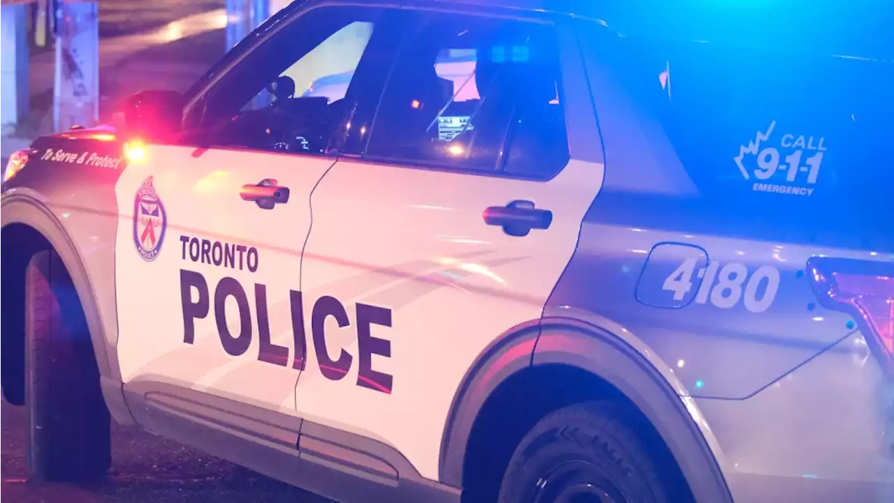 Man seriously injured in shooting inside North York bar