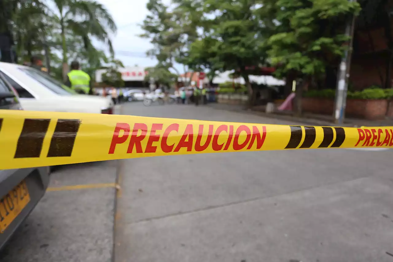 Tragedia en medio de la lluvia: cable se descolgó y mató a motociclista en Neiva