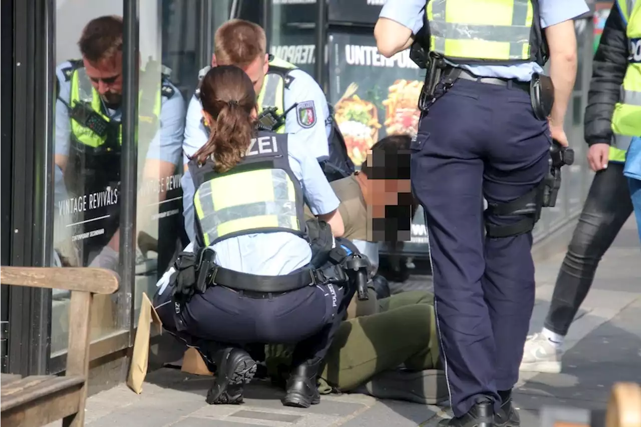 Mordkommission im Einsatz: Streit in Kölner City eskaliert – Polizei fahndet nach mehreren Männern