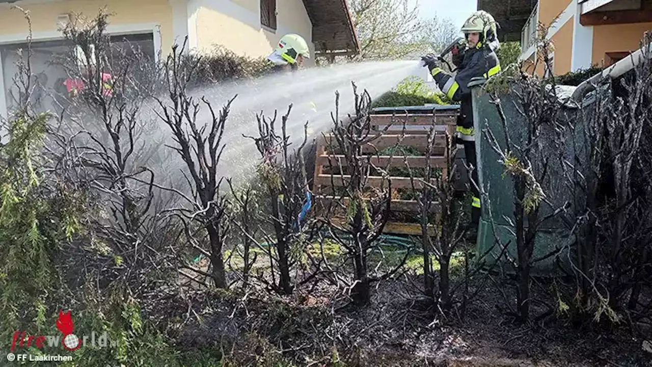 Oö: Hecke brennt neben Carport in Laakirchen