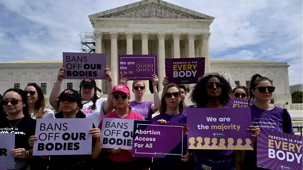 Etats-Unis : la Cour suprême maintient pour l'instant l'accès à la pilule abortive