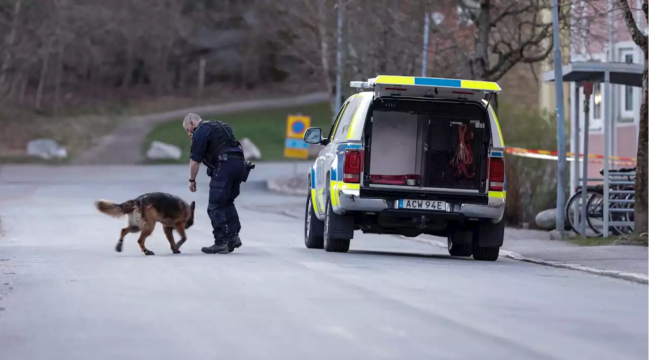 Explosion vid flerfamiljshus i Alingsås