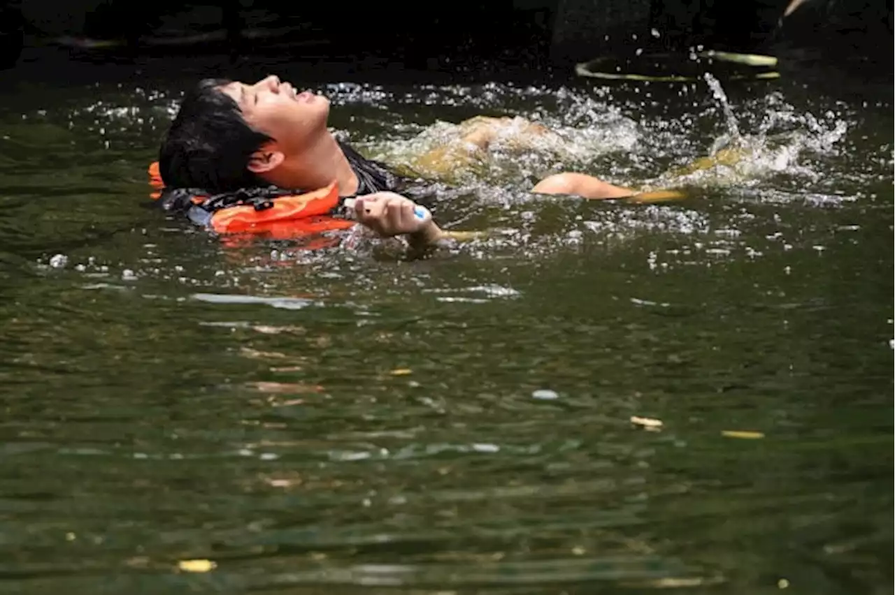 Thai authorities issue extreme heat warnings for dozens of provinces