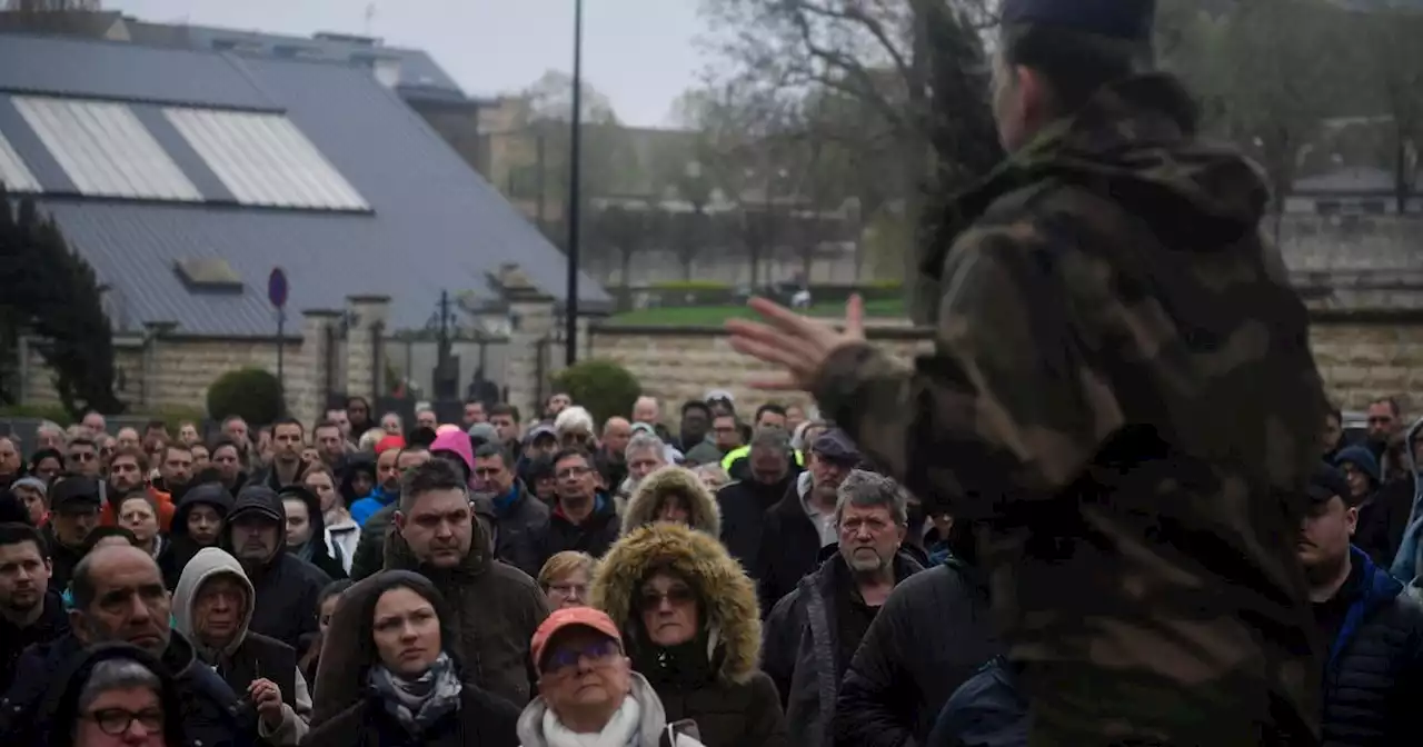 «Ça pourrait être notre fille», forte mobilisation à Dammartin-en-Goële, pour retrouver Chloé, disparue depuis plus de 24 heures