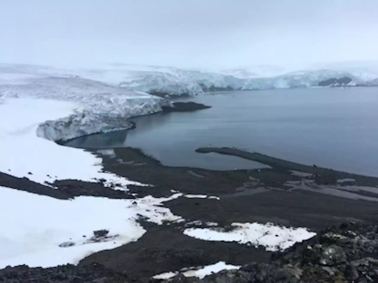 Scientists save ancient Arctic ice in race to preserve climate history