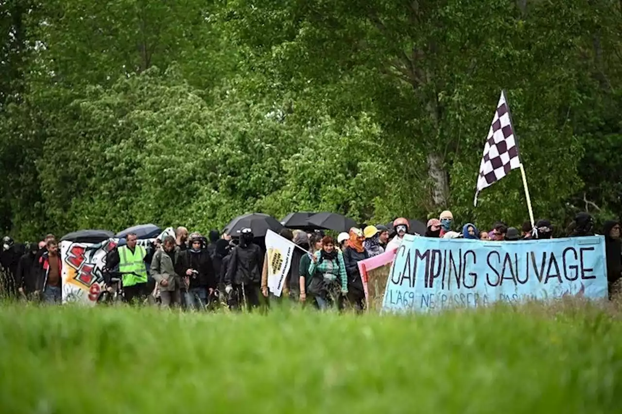 A69 : 8 000 manifestants mobilisés contre le projet d'autoroute Toulouse-Castres