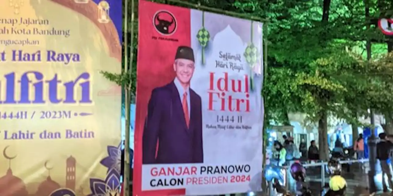 Ganjar Pranowo Capres PDIP, Spanduk Dukungan Bertebaran di Kota Bandung | merdeka.com