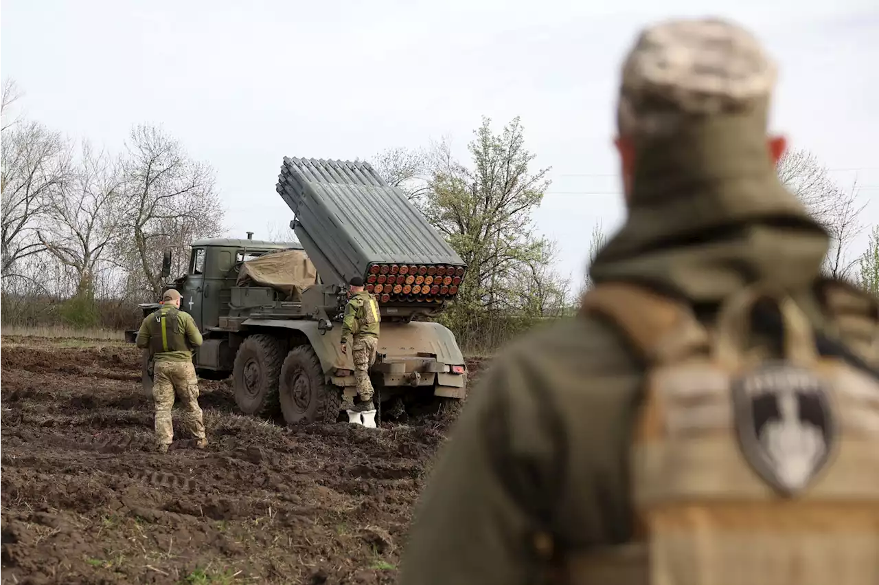 Ukrainian soldier fends off Russian attack in incredible 11 minute video