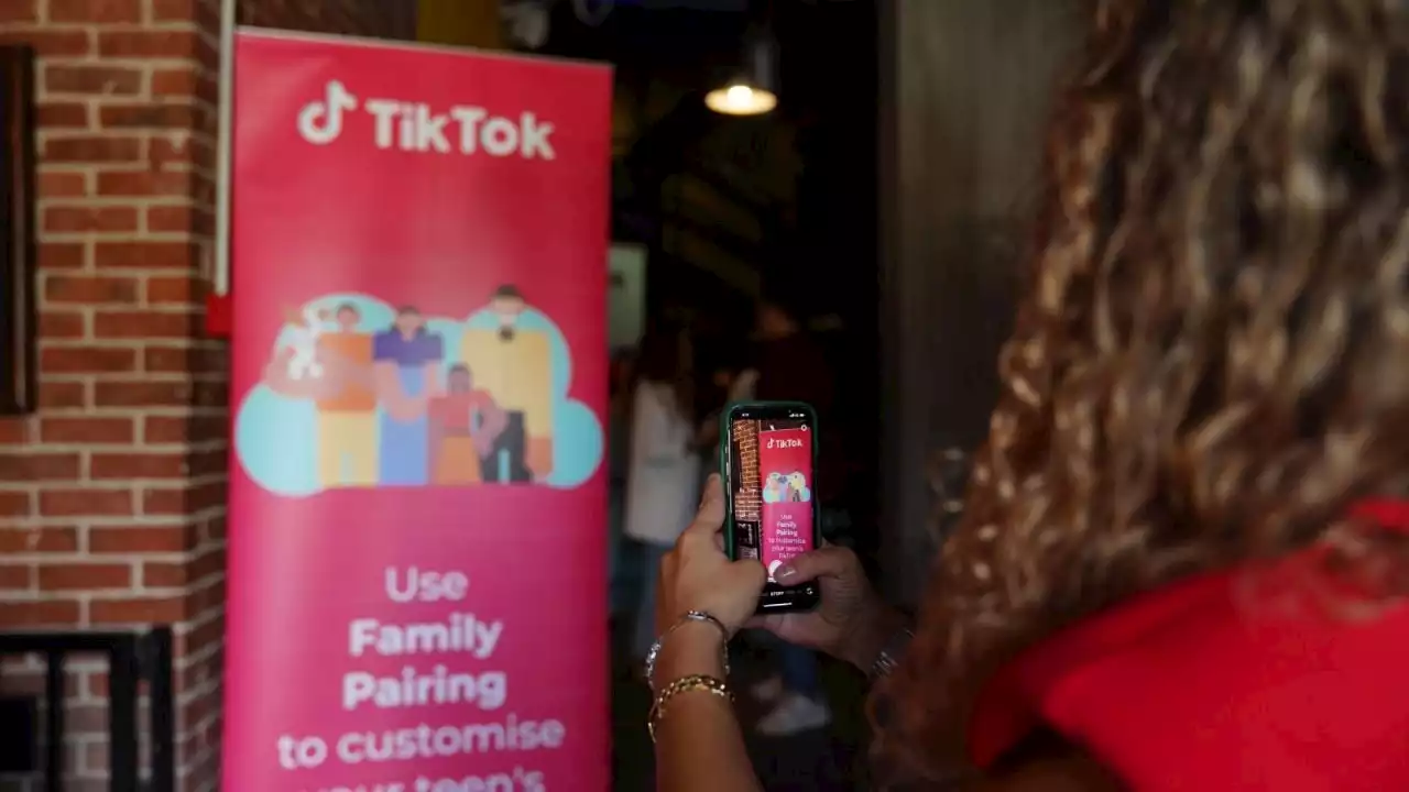 TikTok prohíbe el contenido que promueva teorías negacionistas sobre el cambio climático