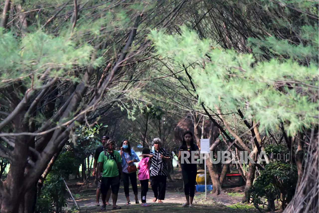 Kepadatan Arus Kendaraan Kawasan Wisata Surabaya Diantisipasi |Republika Online