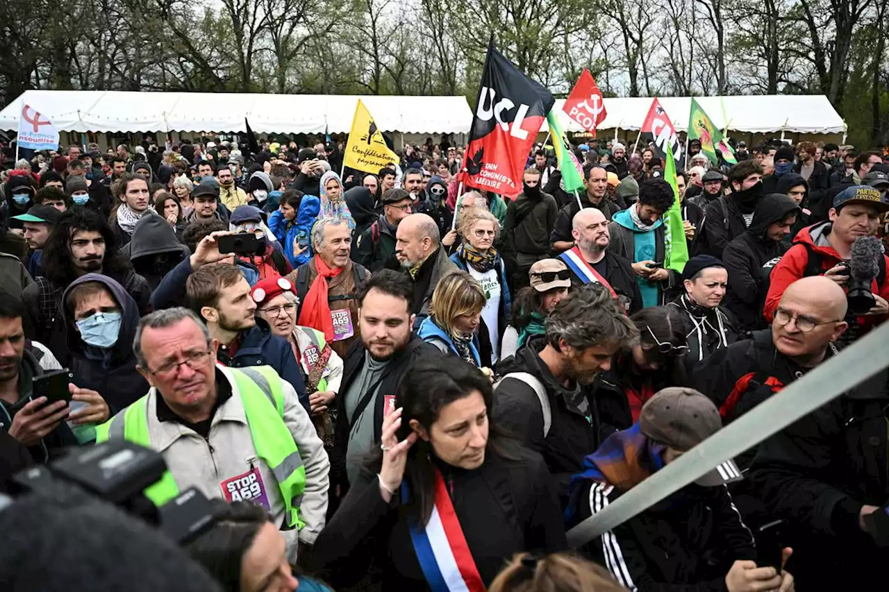 A69 Castres-Toulouse : les manifestants se rassemblent, 800 policiers et gendarmes mobilisés