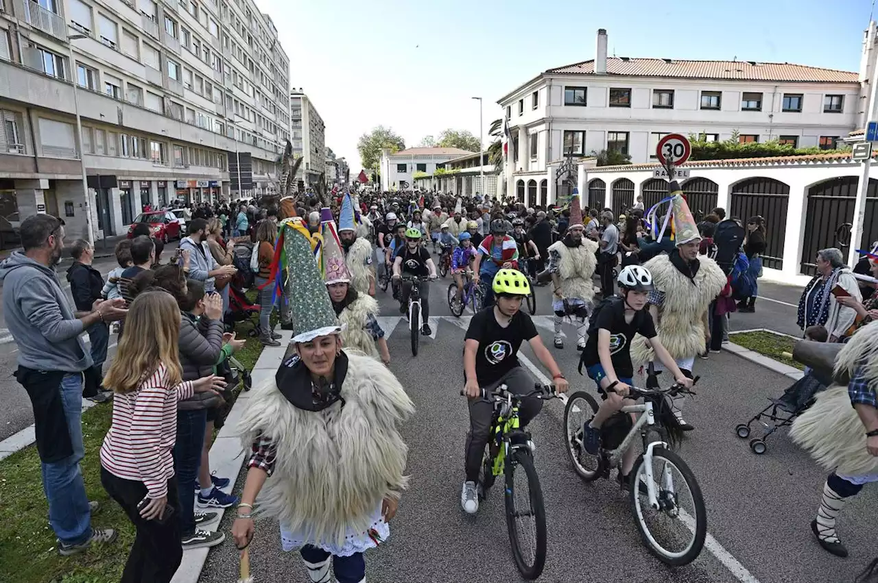 Bayonne : autour de 3 000 personnes défilent en faveur de la langue basque