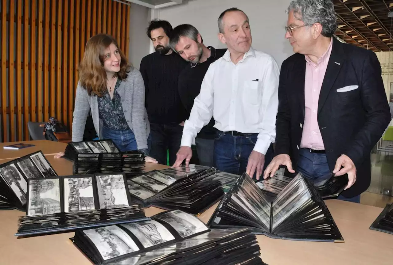 Charente : il fait don de 4 000 cartes postales aux Archives départementales