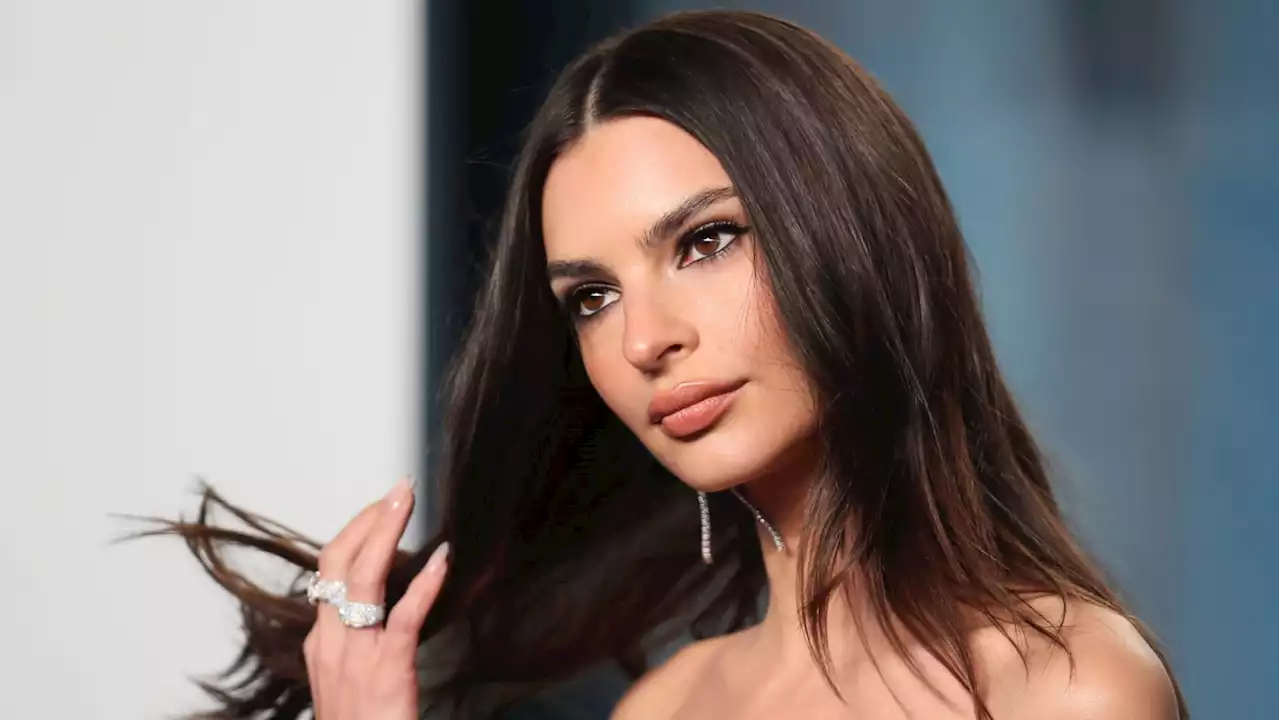 Emily Ratajkowski Addresses that Harry Styles Make-Out Video