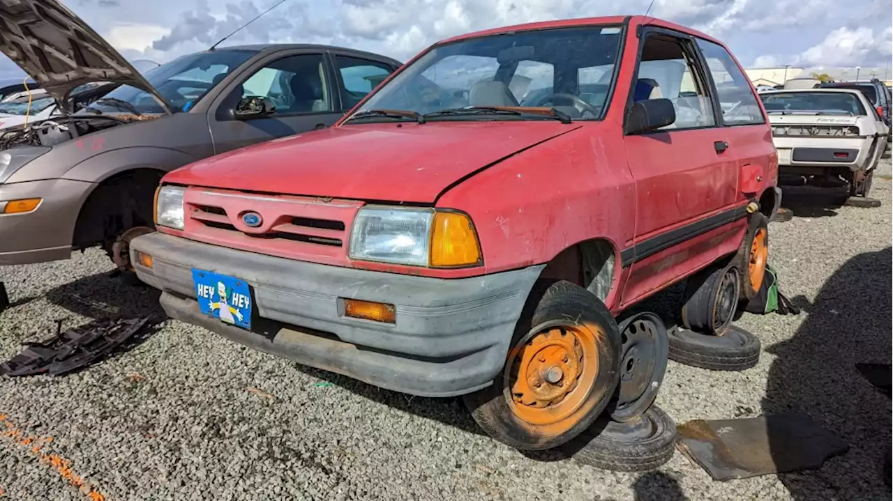 Junkyard Gem: 1990 Ford Festiva L Plus