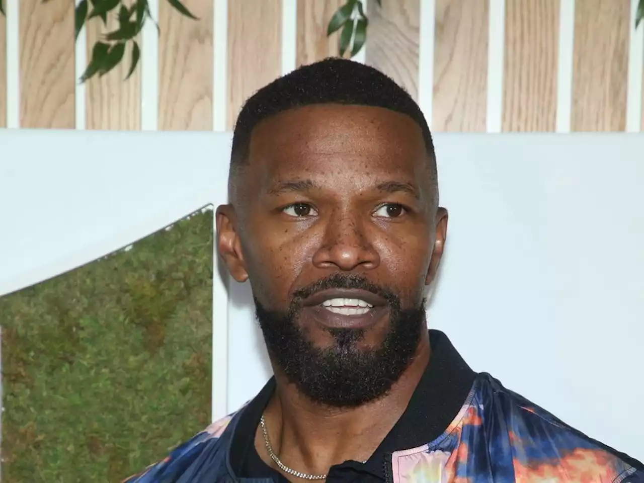 Jamie Foxx 'awake and alert' but docs still running tests