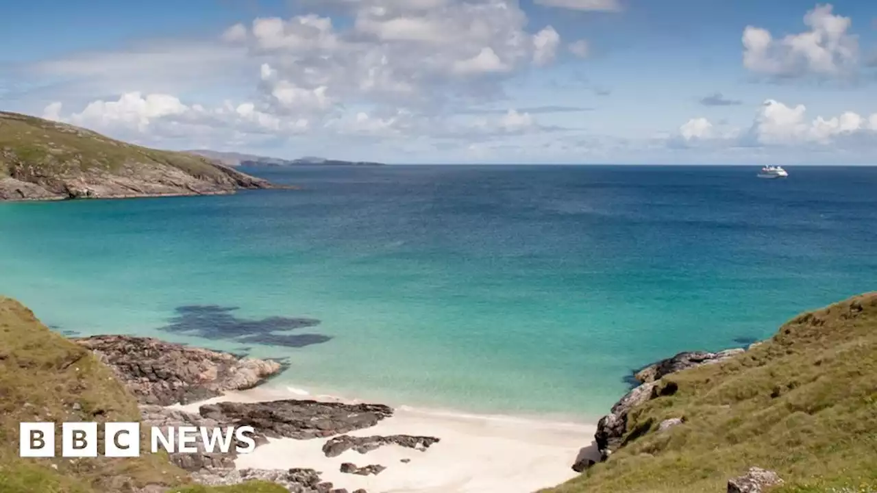 Looking after tiny islands 'best job in the world'