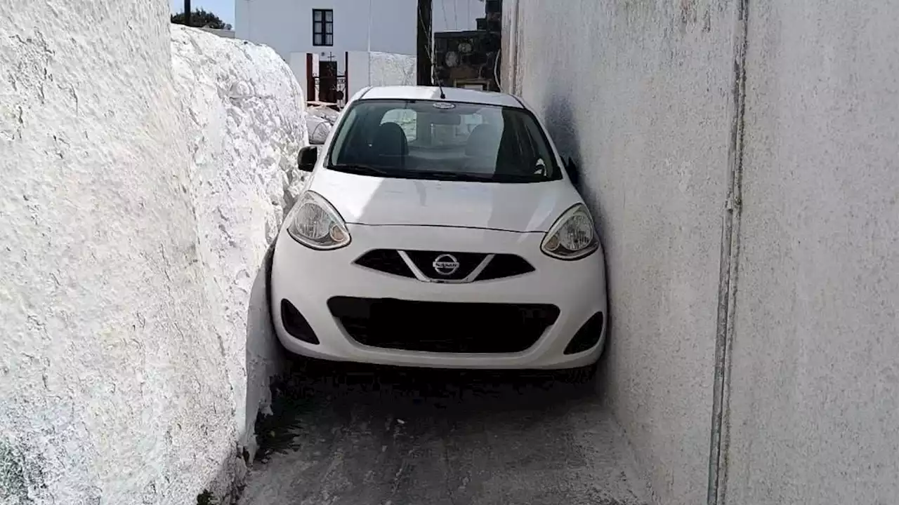 You Can't Park There Mate: Tourist Gets Rental Nissan Micra Stuck In Narrow Santorini Street | Carscoops