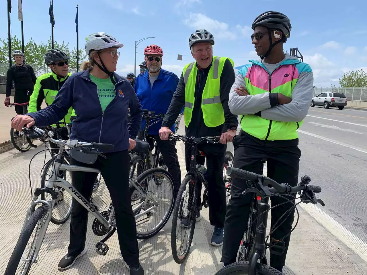 Cleveland Mayor Justin Bibb, Cuyahoga County Executive Chris Ronayne take Earth Day bike ride to support trails