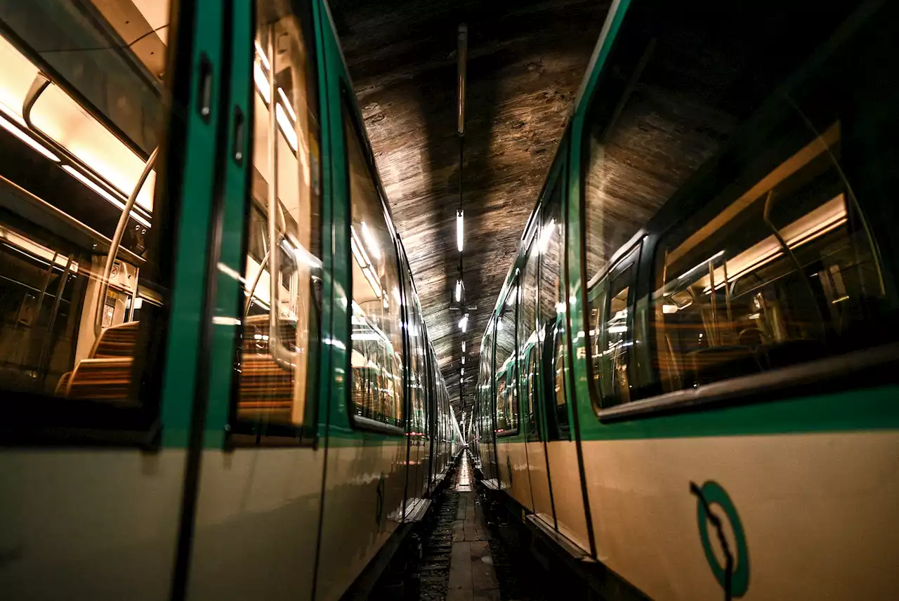 Paris : une femme meurt dans le métro après que son manteau est resté coincé dans la porte de la rame