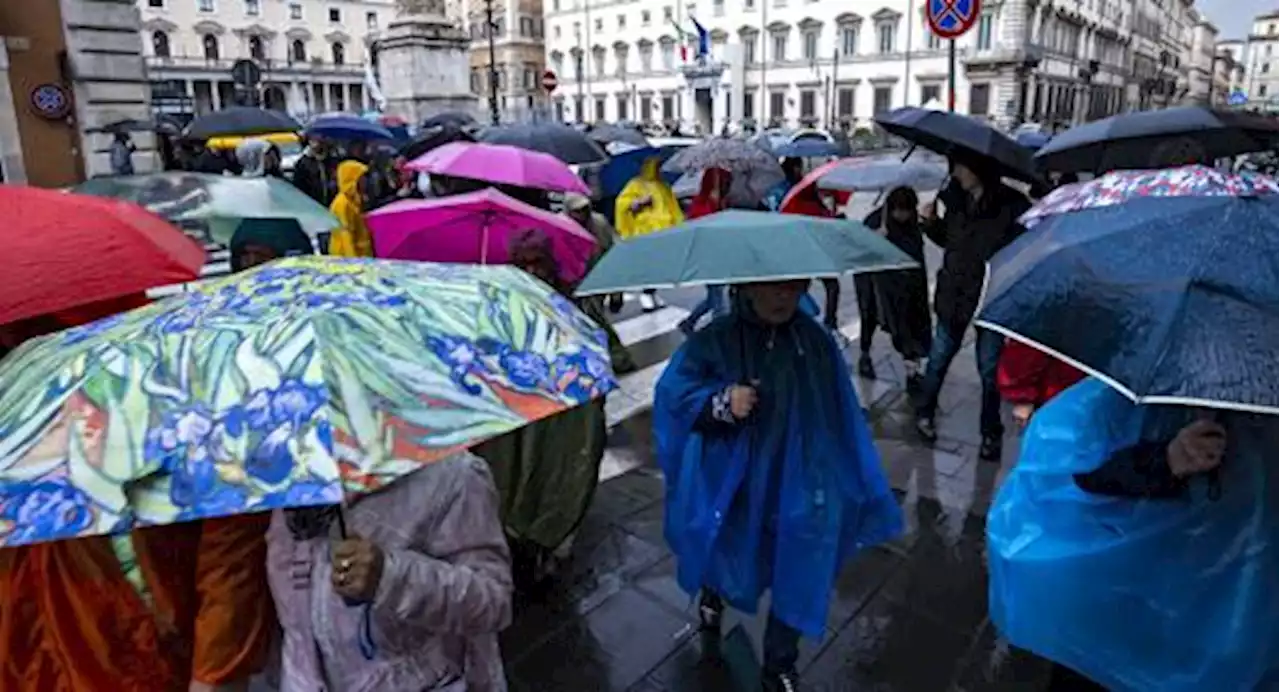 Lunedì allerta gialla in Lombardia, instabile e piogge sul Centro-Nord