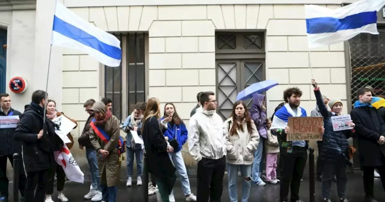 Protesters in Paris rally against 'blood money' of Putin's minister