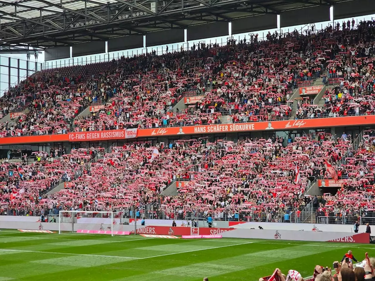 Zuschauer-Rekord im Liveticker: Trotz tollem Start in Müngersdorf: Frankfurt schockt die FC-Frauen