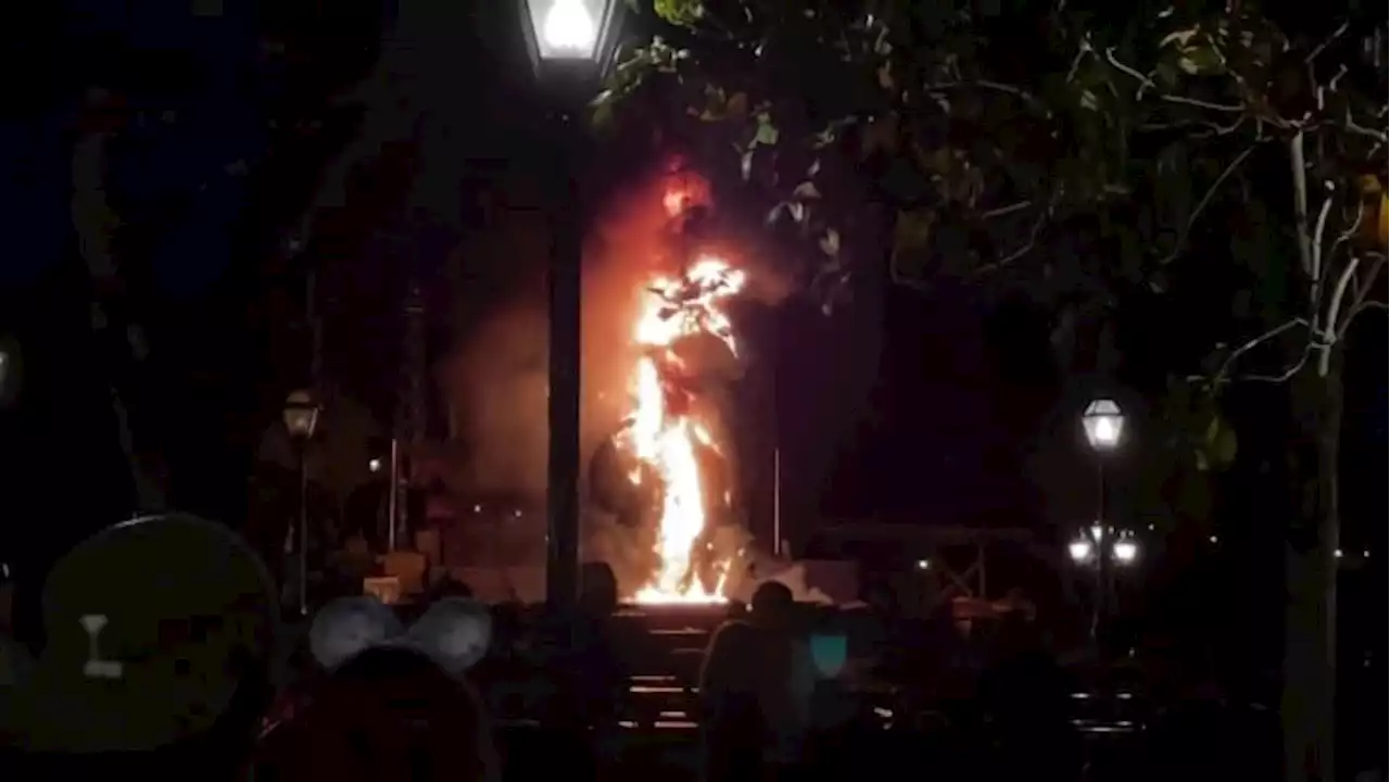 Giant dragon animatronic catches fire during Disneyland’s ‘Fantasmic’ show