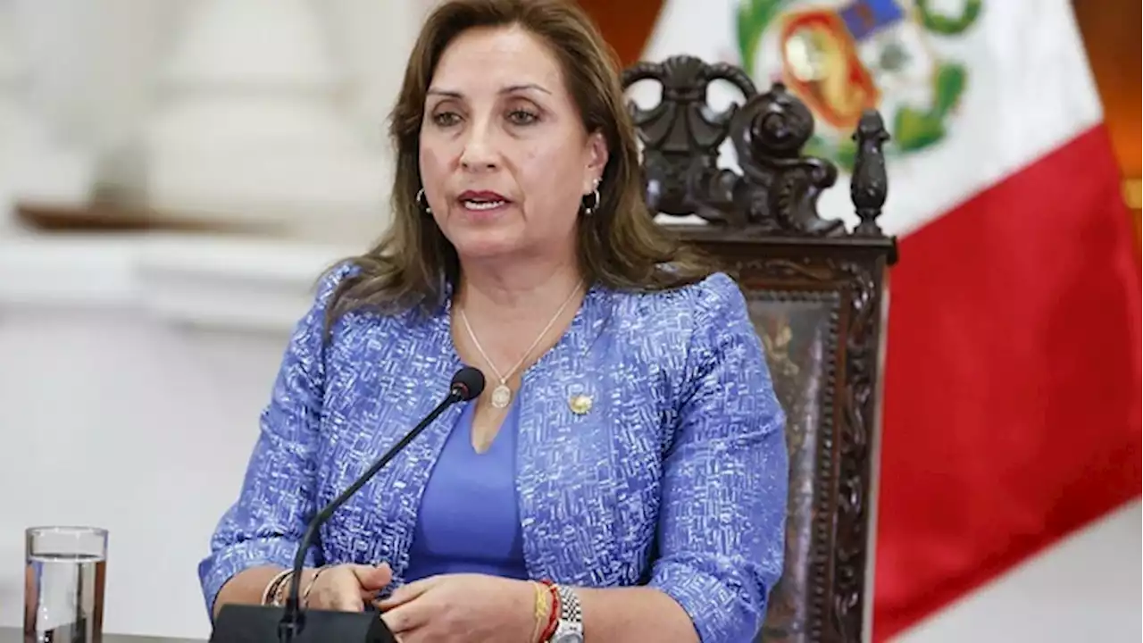 Presidenta de Perú nombra a cuatro nuevos ministros de su gabinete